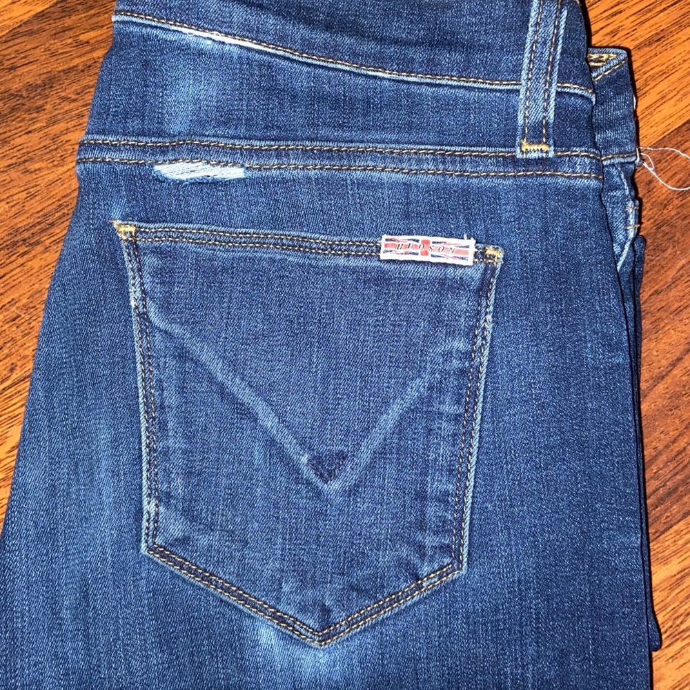 MID RISE HUDSON JEANS SIZE 29